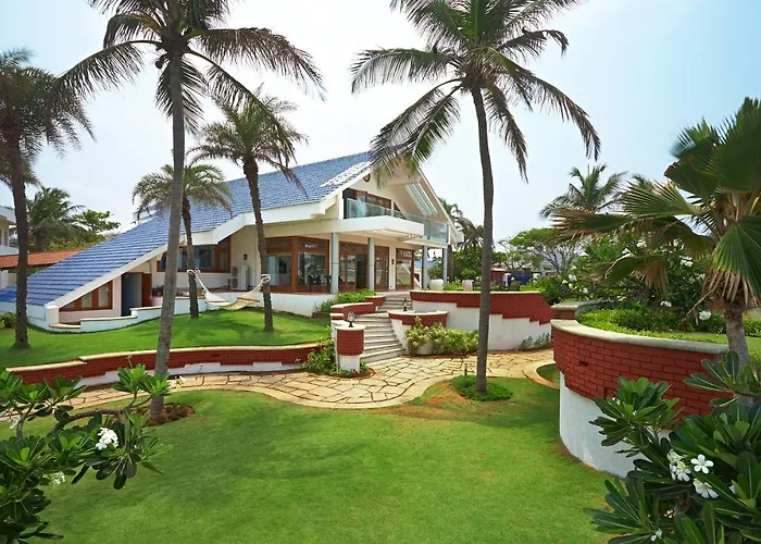 The Blue House Ecr